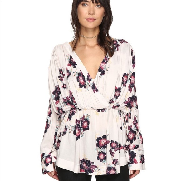 Free People Tops - 💐Free People Tuscan Dreams Top